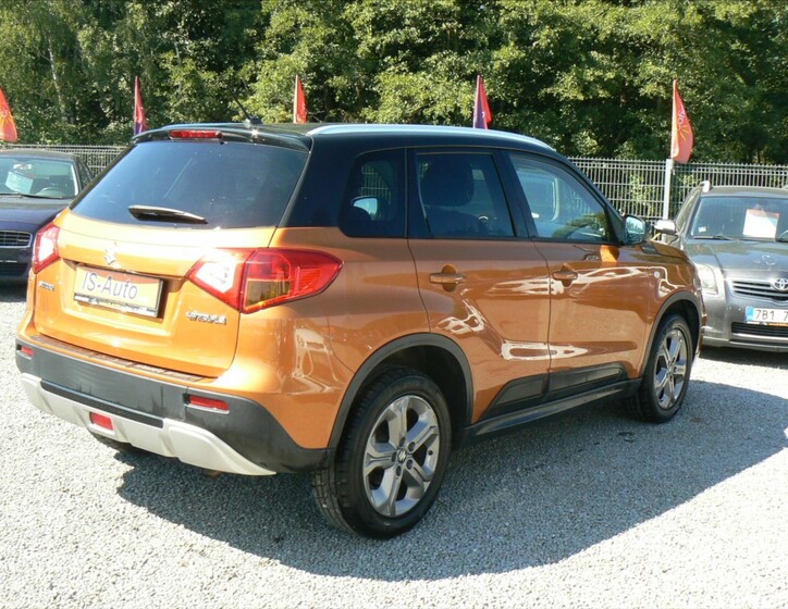 Suzuki Vitara 5
