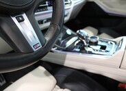 BMW X7 8