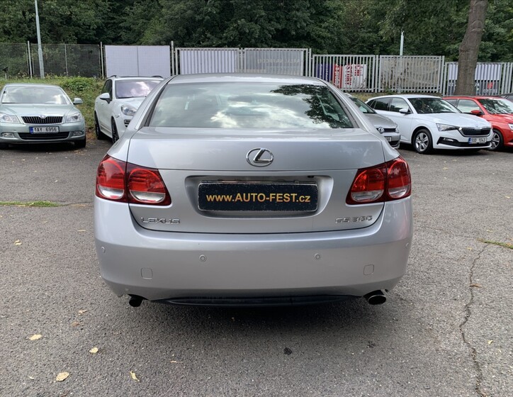 Lexus GS 300 6