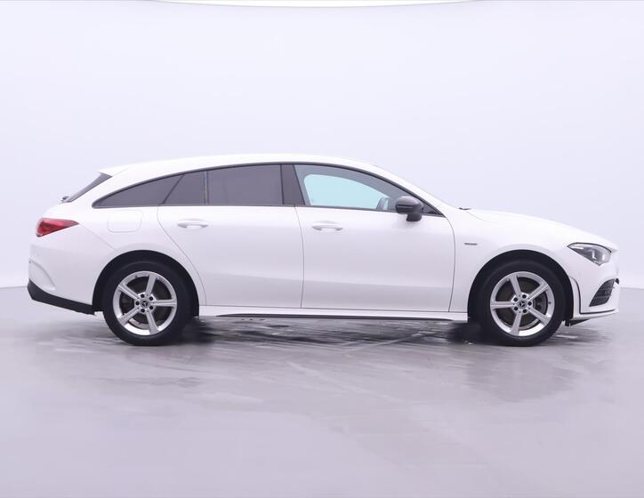 Mercedes-Benz CLA 8
