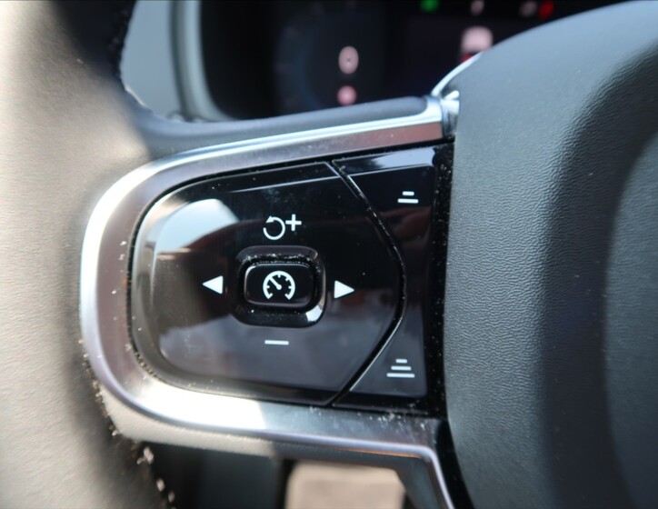 Volvo XC90 15