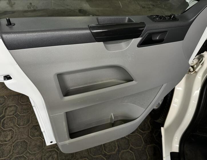 Volkswagen Transporter 14