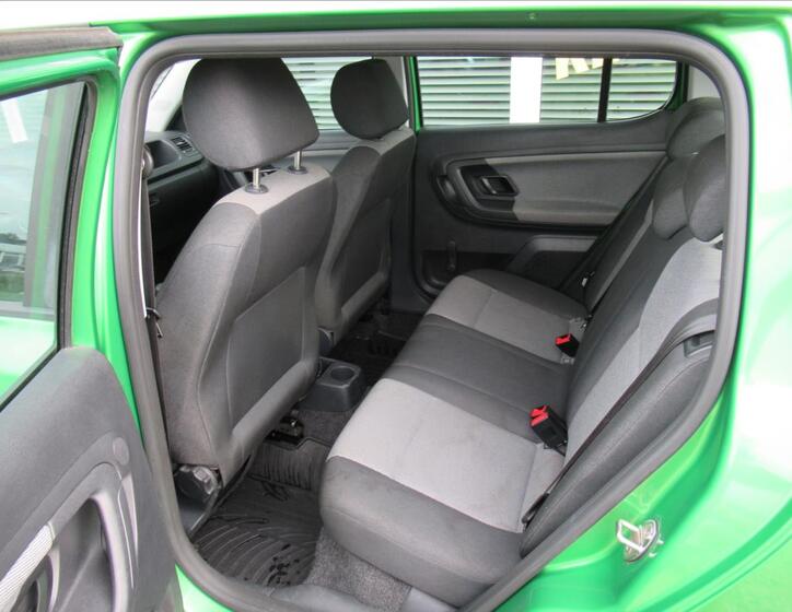 Škoda Fabia 16