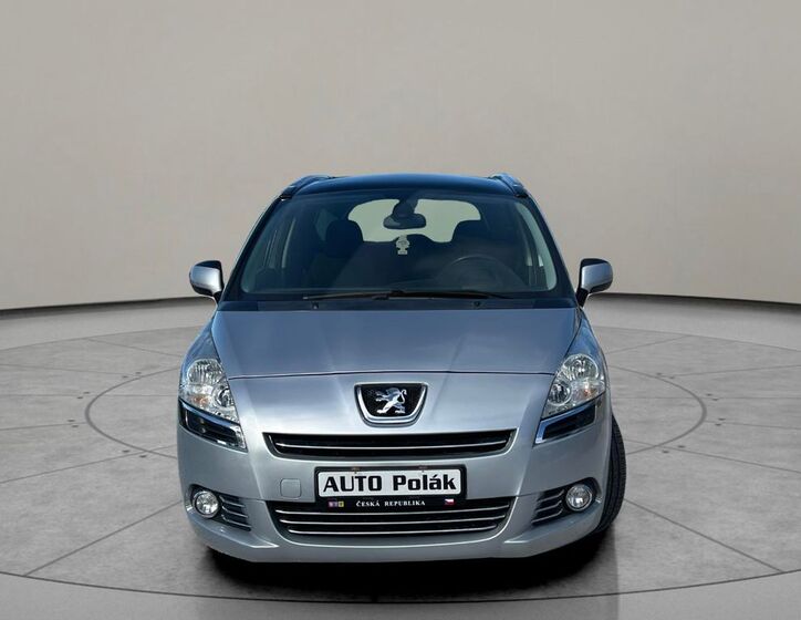 Peugeot 5008 1