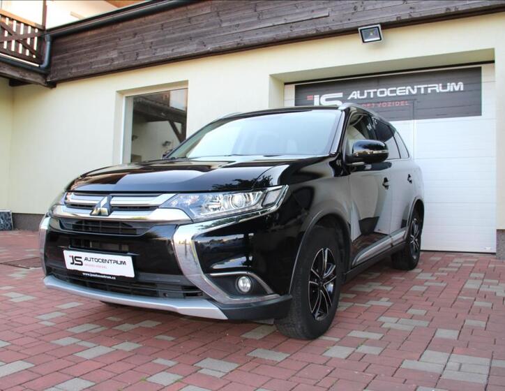 Mitsubishi Outlander 1