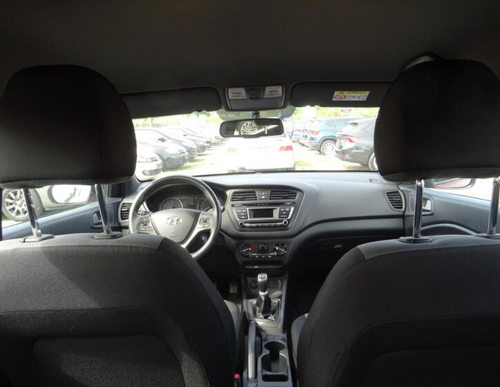 Hyundai i20 26