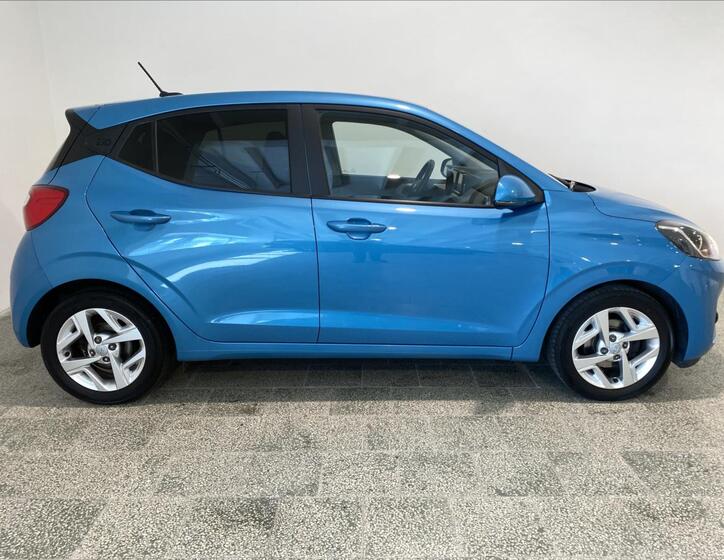 Hyundai i10 23