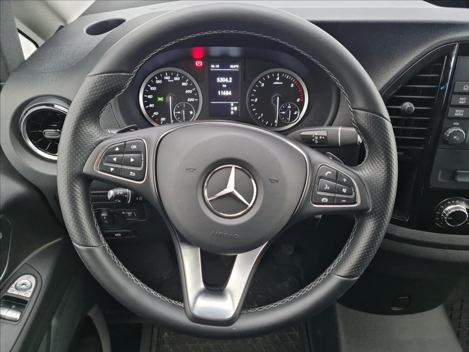 Mercedes-Benz Vito 10