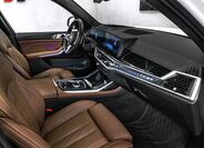 BMW X7 12