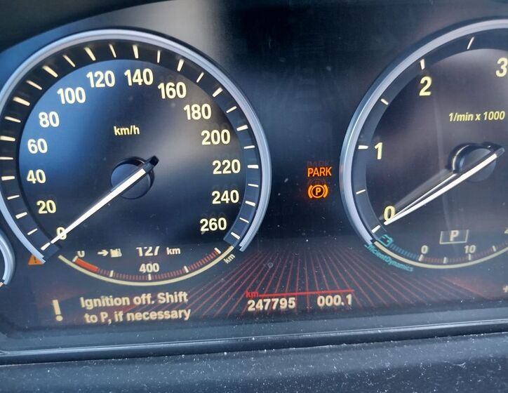 BMW Řada 7 27