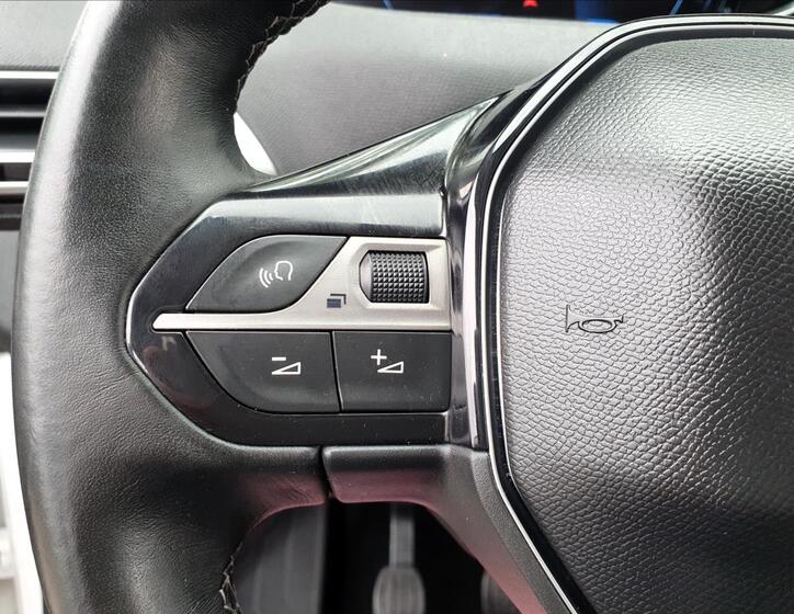 Peugeot 5008 21