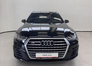 Audi Q7 4