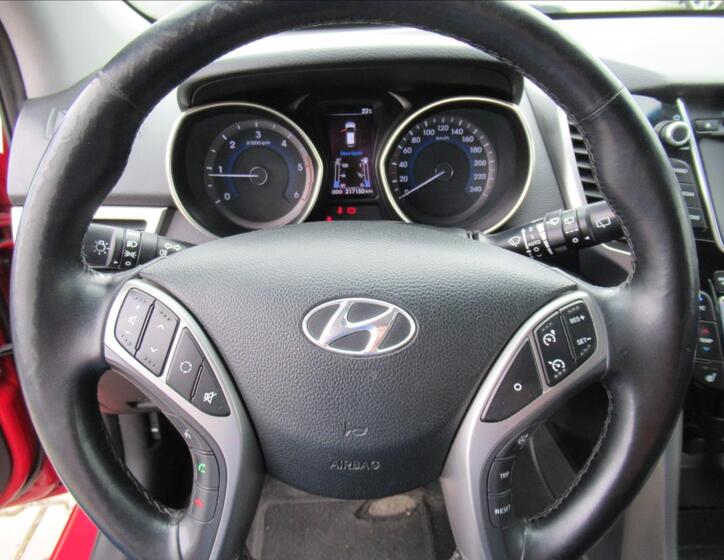 Hyundai i30 15