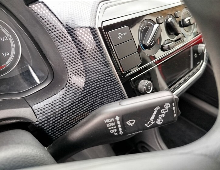 Volkswagen up! 18