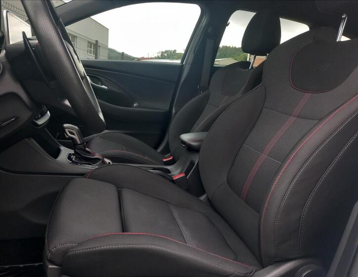 Hyundai i30 16