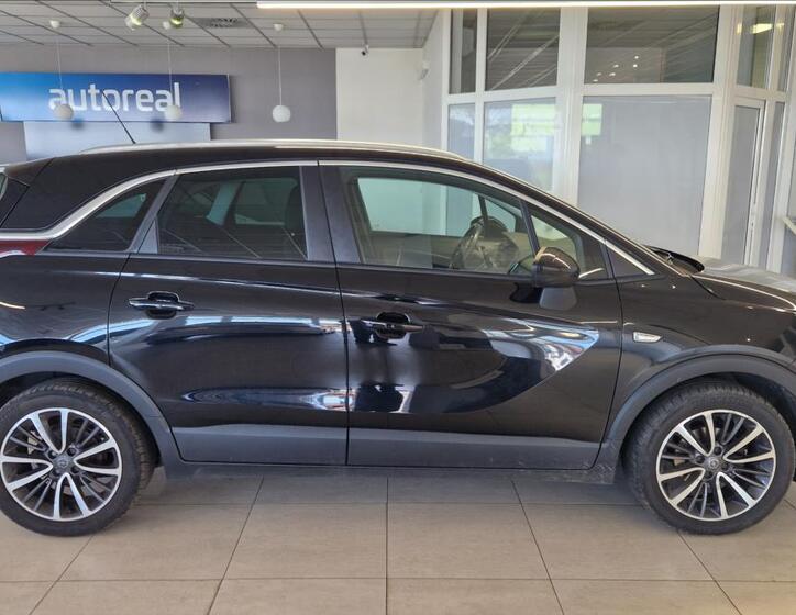 Opel Crossland X 7