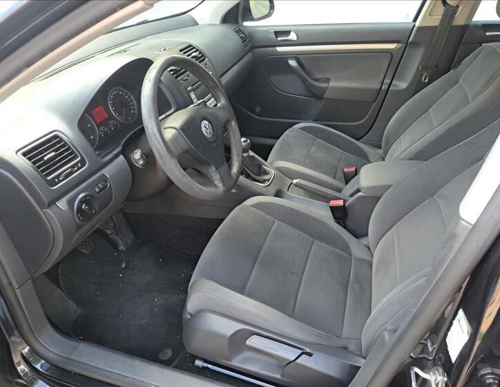 Volkswagen Golf 17
