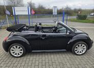 Volkswagen New Beetle 11