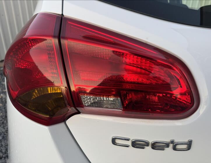 KIA Ceed 15