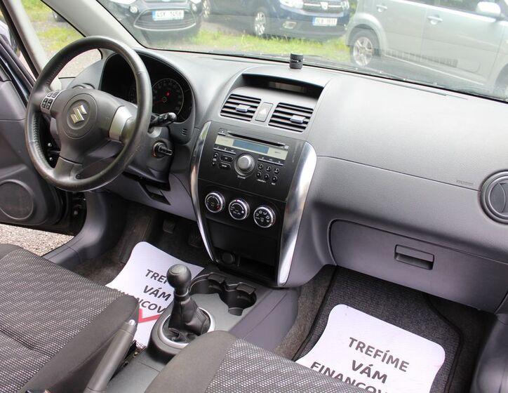 Suzuki SX4 14