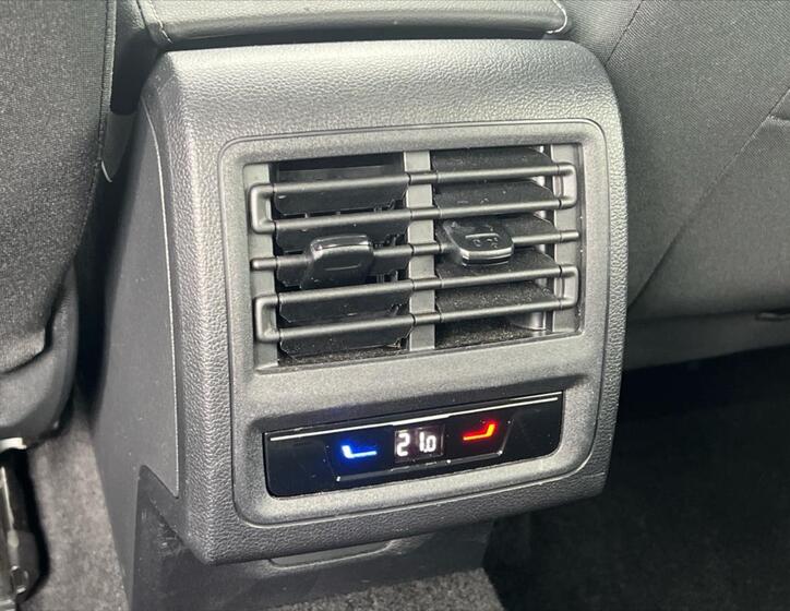 Volkswagen Golf 21