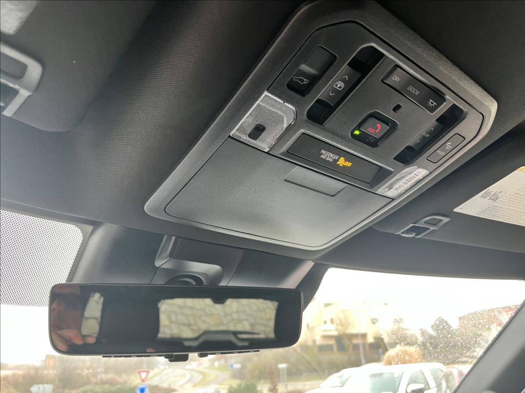 Toyota Sequoia