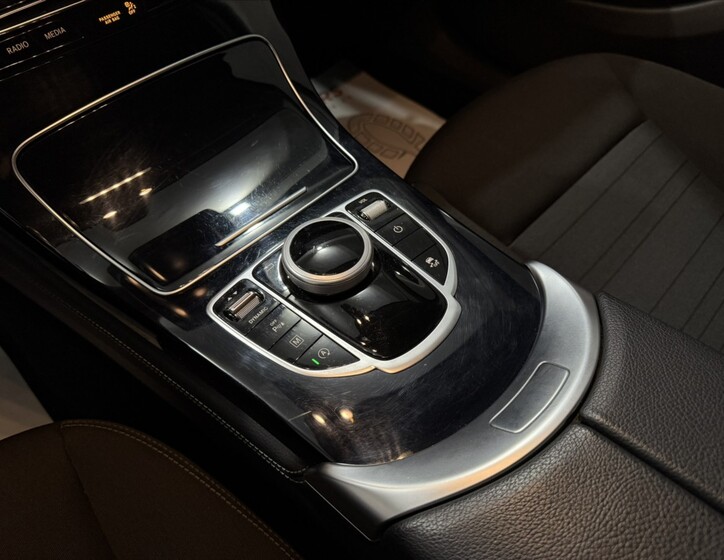 Mercedes-Benz GLC 14