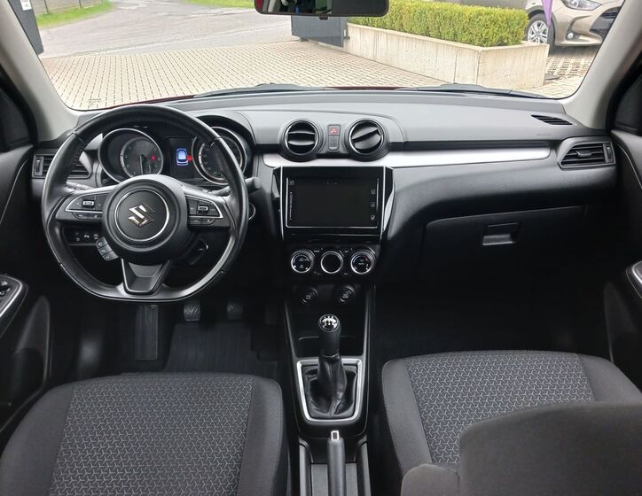 Suzuki Swift 13