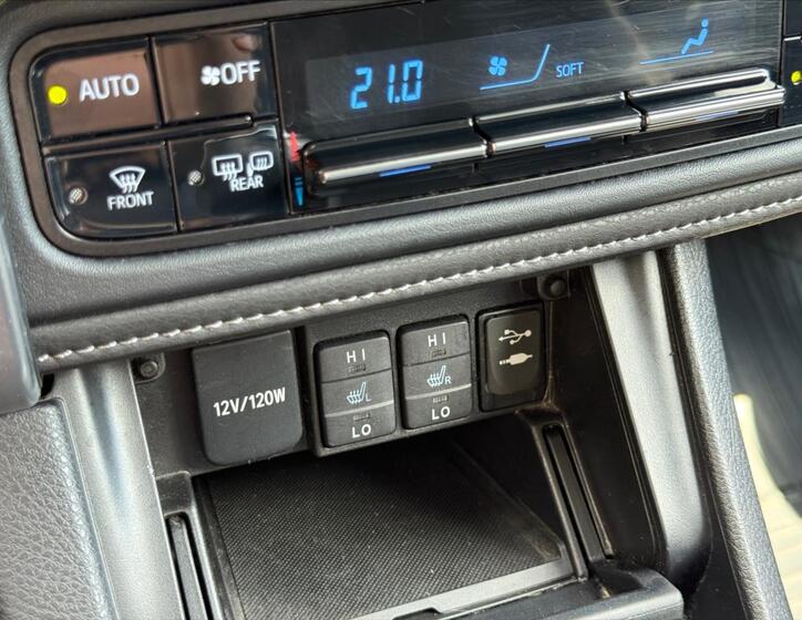 Toyota Auris 17