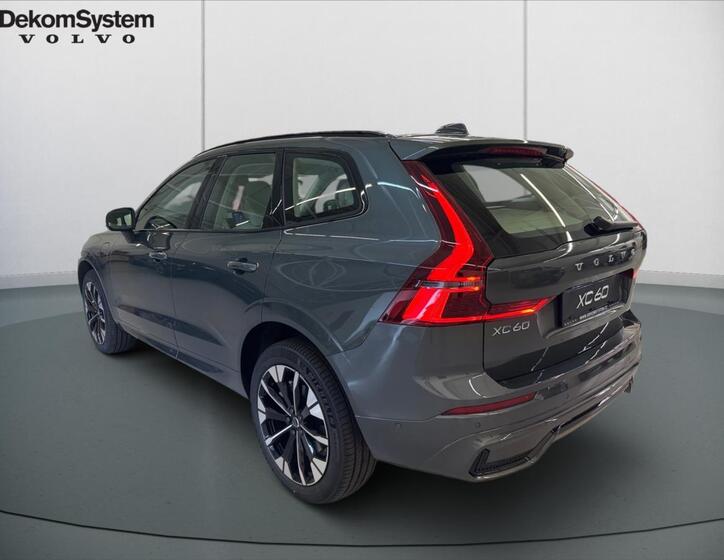 Volvo XC60 4
