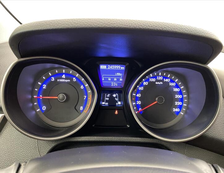 Hyundai i30 11