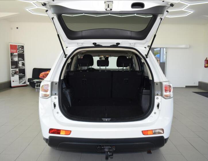 Mitsubishi Outlander 14
