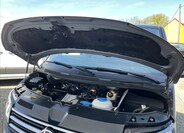 Volkswagen Caravelle 31
