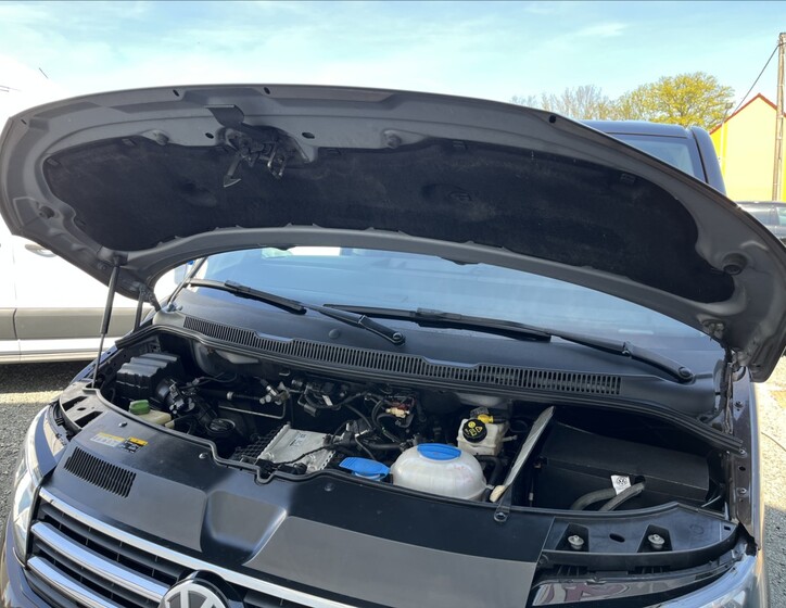 Volkswagen Caravelle 31