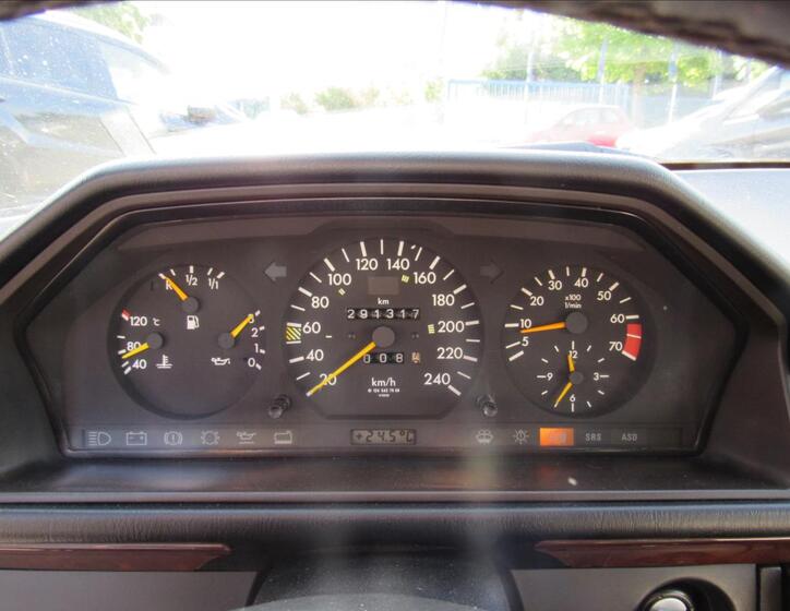 Mercedes-Benz Třídy E 14