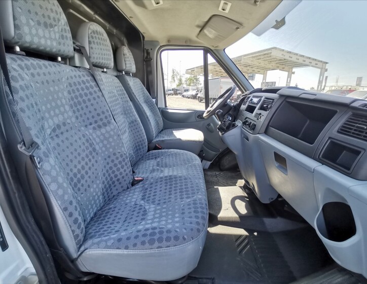 Ford Transit 7