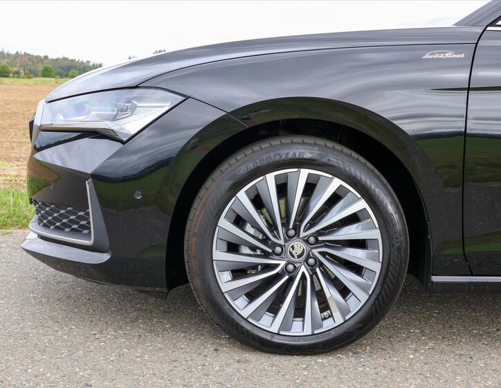 Škoda Superb 82