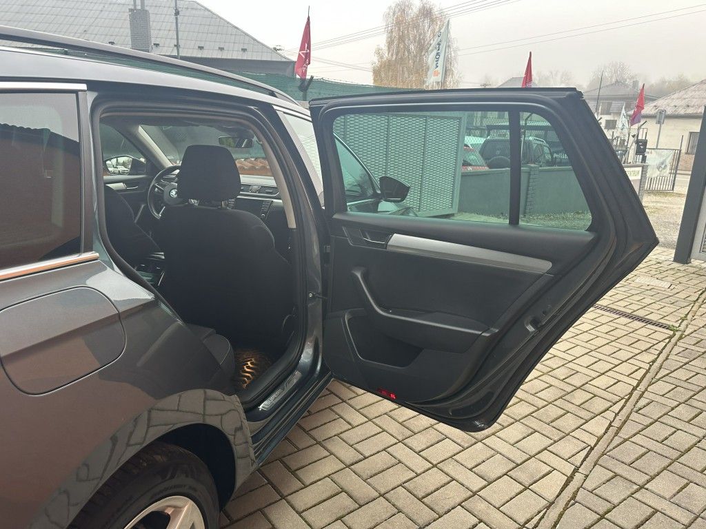 Škoda Superb