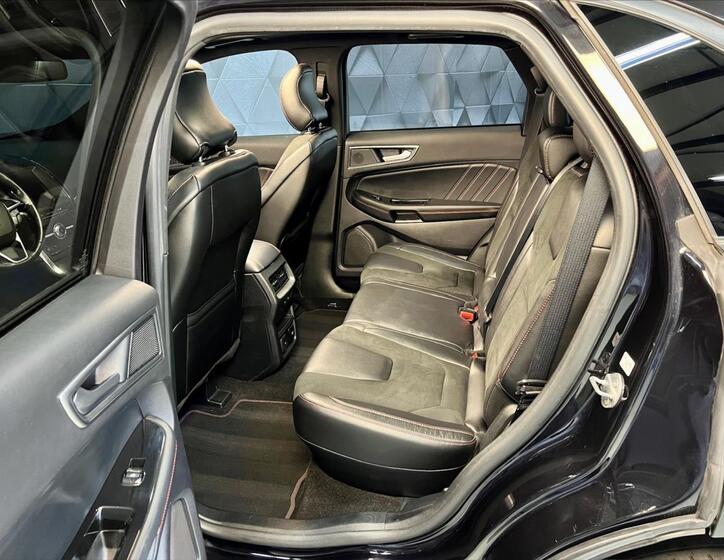 Ford Edge 12