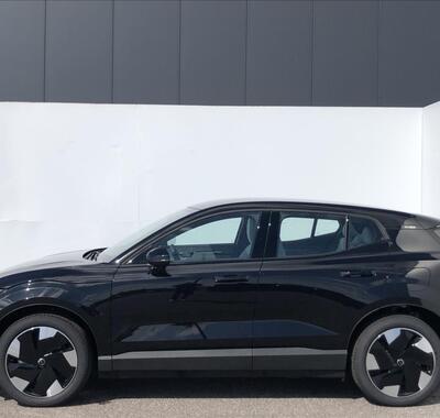 Volvo EX30 3
