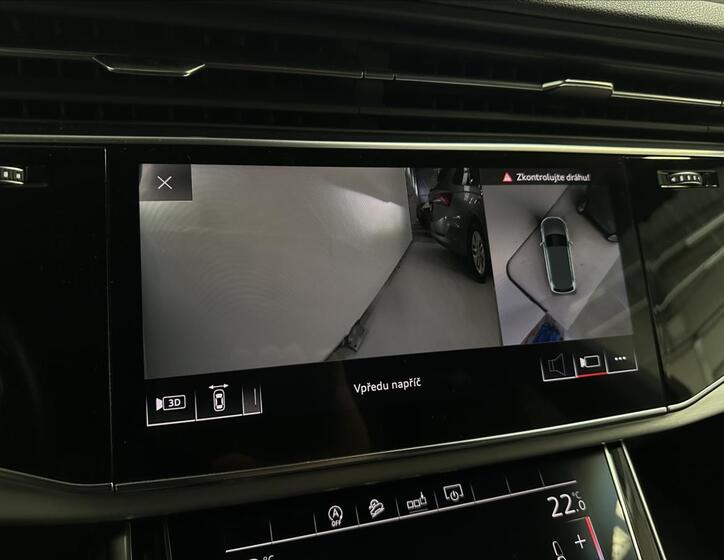 Audi Q7 12