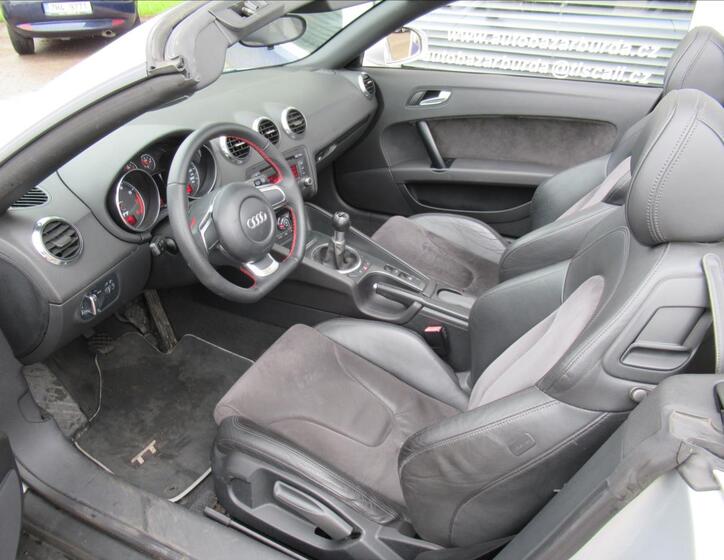 Audi TT 25