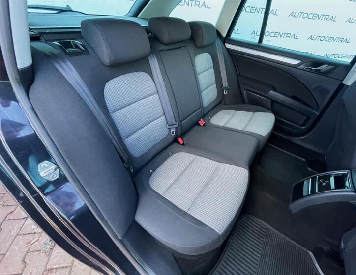 Škoda Superb 22