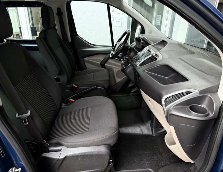Ford Transit Custom 12