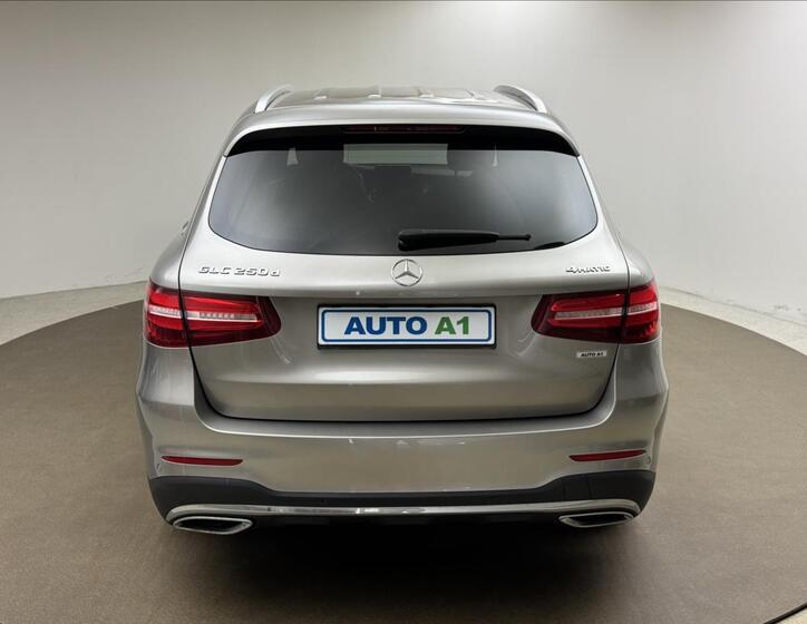 Mercedes-Benz GLC 5