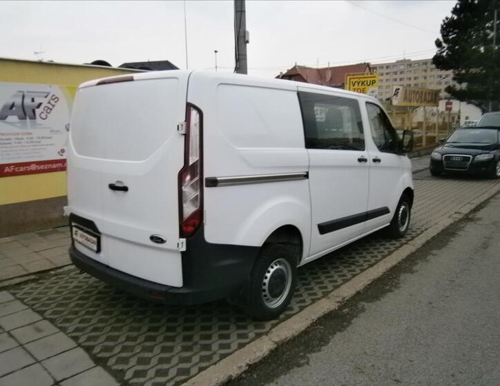 Ford Transit Custom 6