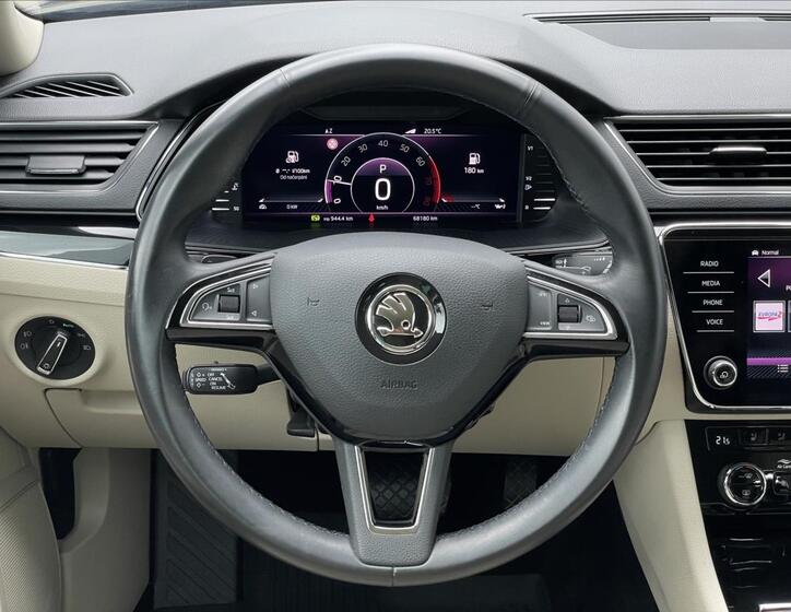 Škoda Superb 8