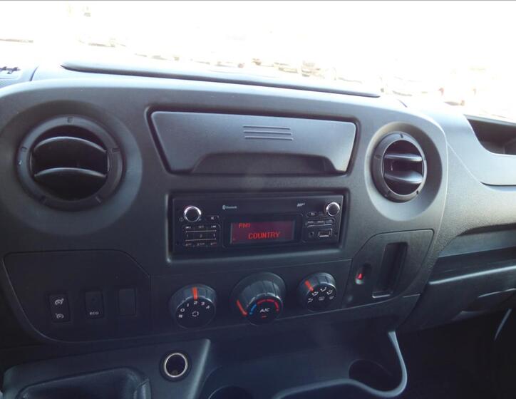 Renault Master 19