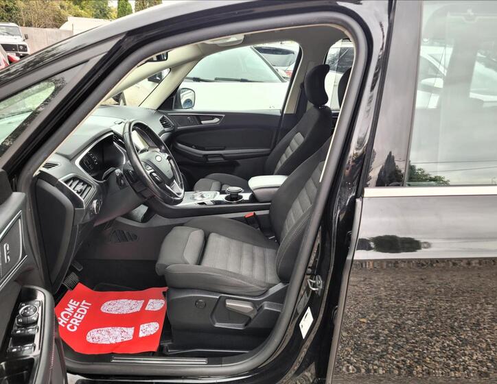 Ford Galaxy 9