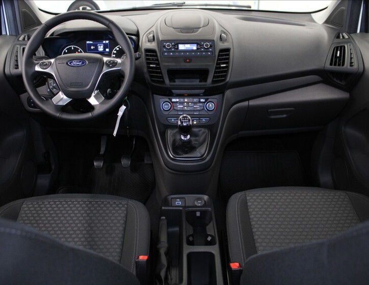 Ford Transit Connect 8